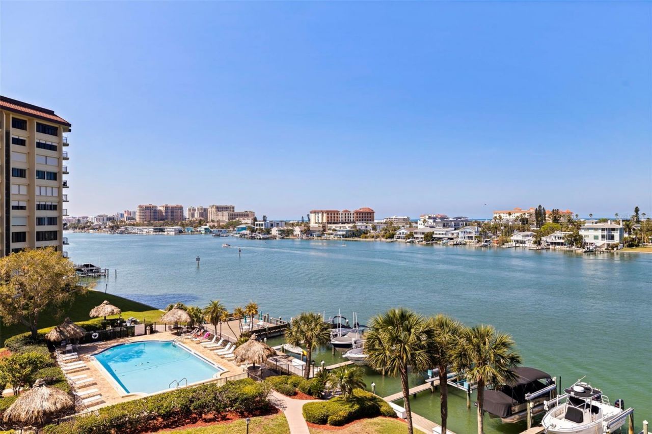 736 Island Way, Unit 504, Clearwater Beach, FL 33767 Photo