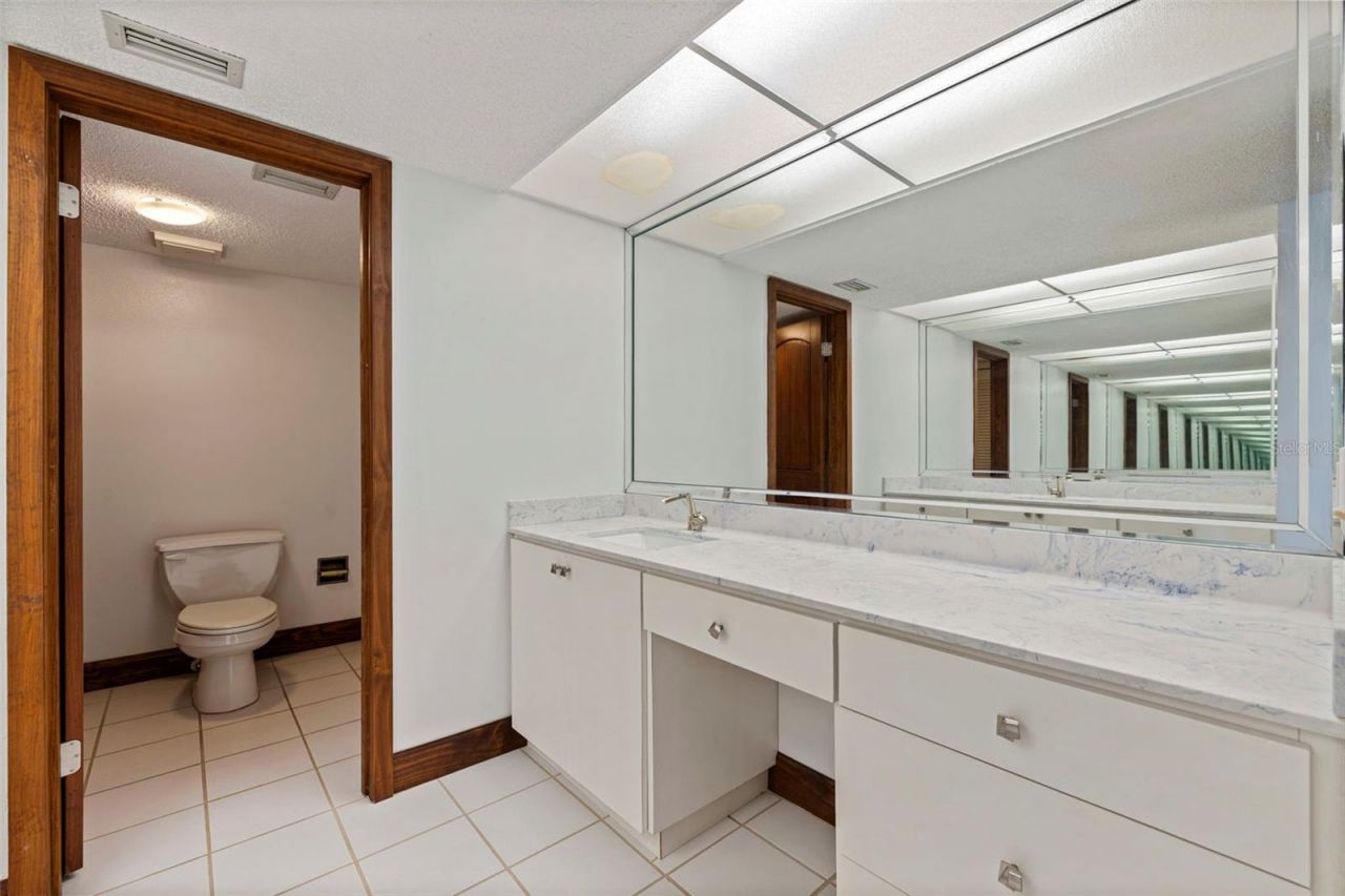 736 Island Way, Unit 504, Clearwater Beach, FL 33767 Photo
