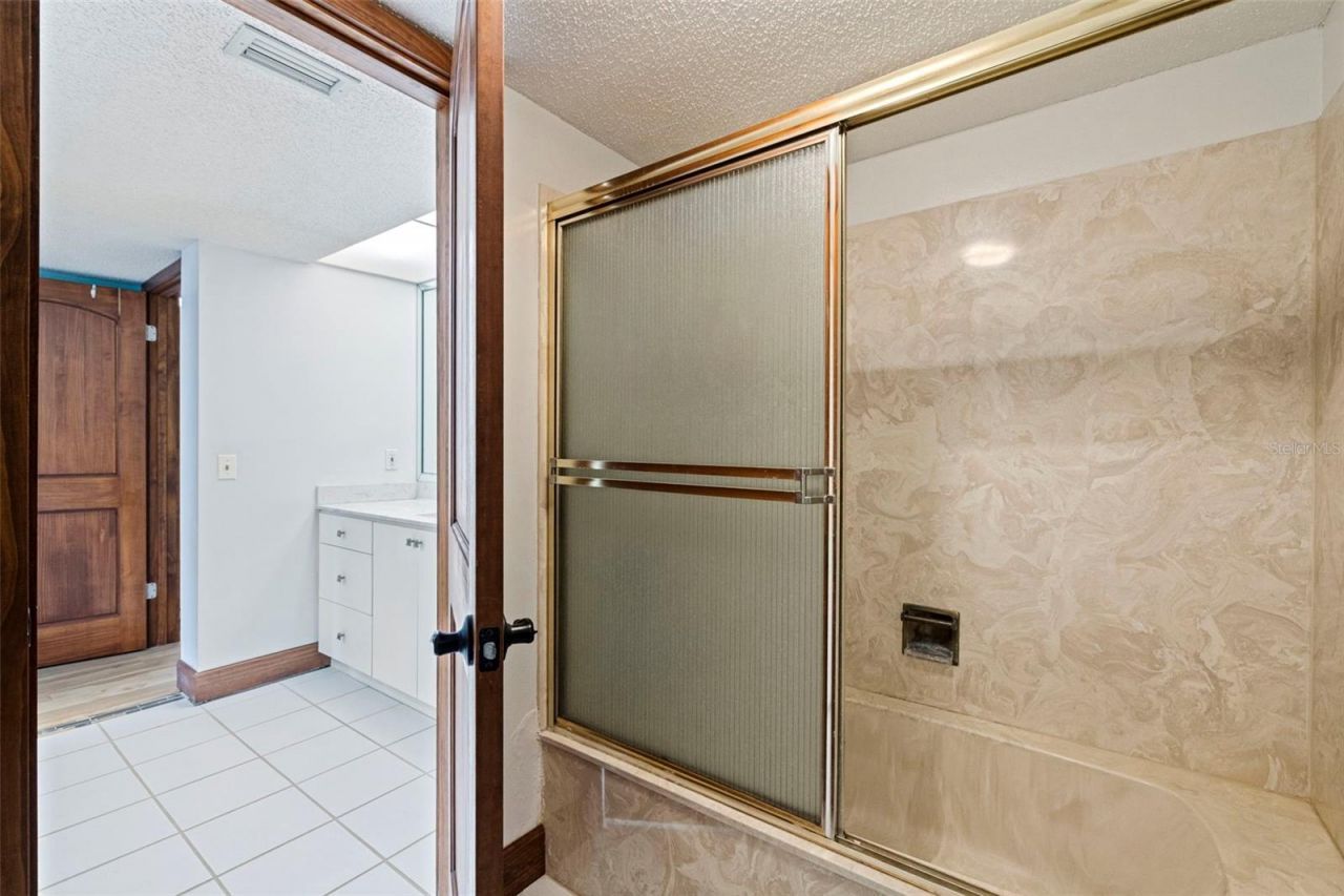 736 Island Way, Unit 504, Clearwater Beach, FL 33767 Photo