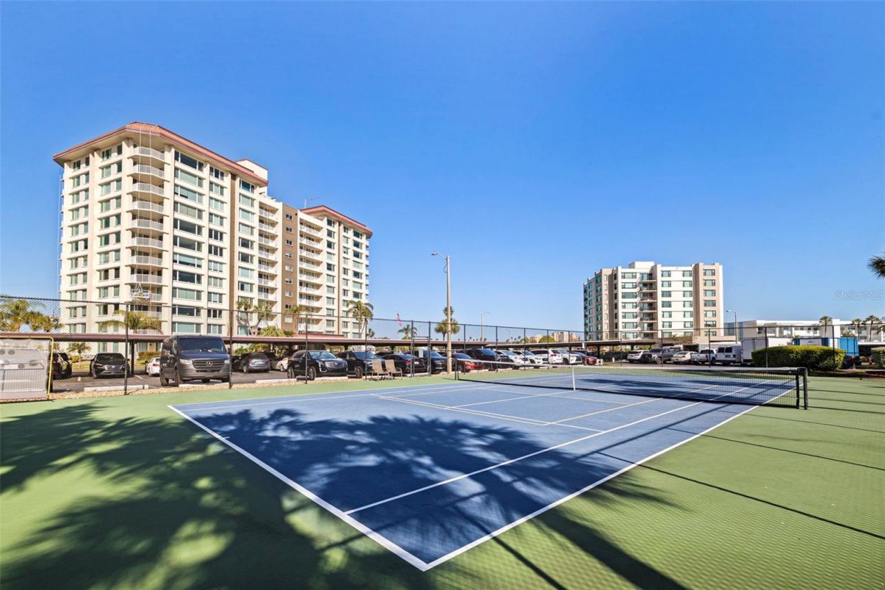 736 Island Way, Unit 504, Clearwater Beach, FL 33767 Photo