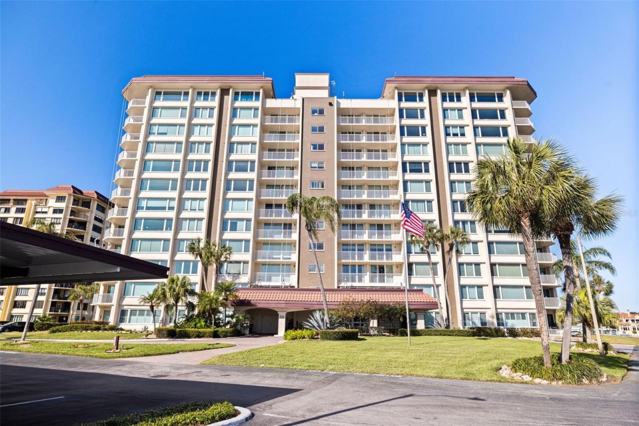 736 Island Way, Unit 504, Clearwater Beach, FL 33767 Photo
