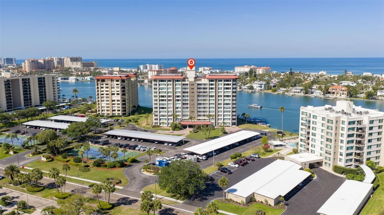 736 Island Way, Unit 504, Clearwater Beach, FL 33767 Photo