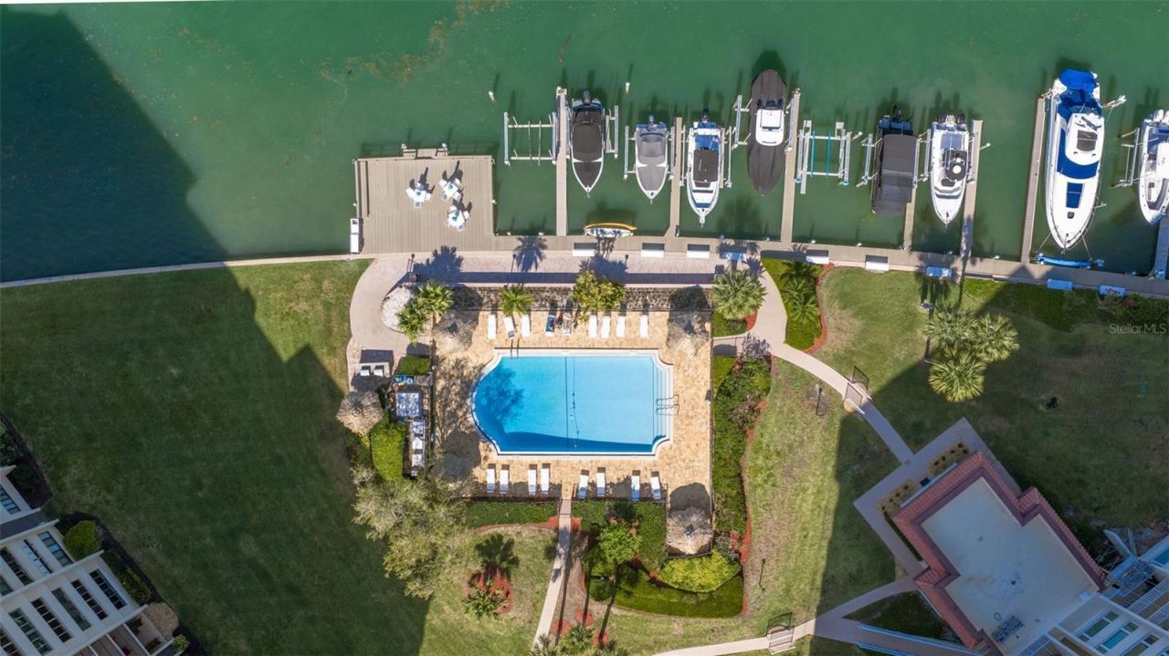 736 Island Way, Unit 504, Clearwater Beach, FL 33767 Photo