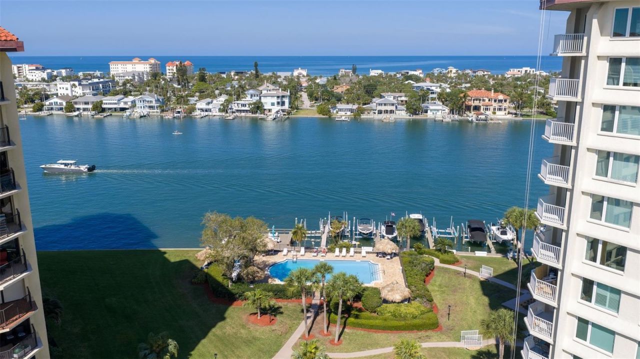736 Island Way, Unit 504, Clearwater Beach, FL 33767 Photo