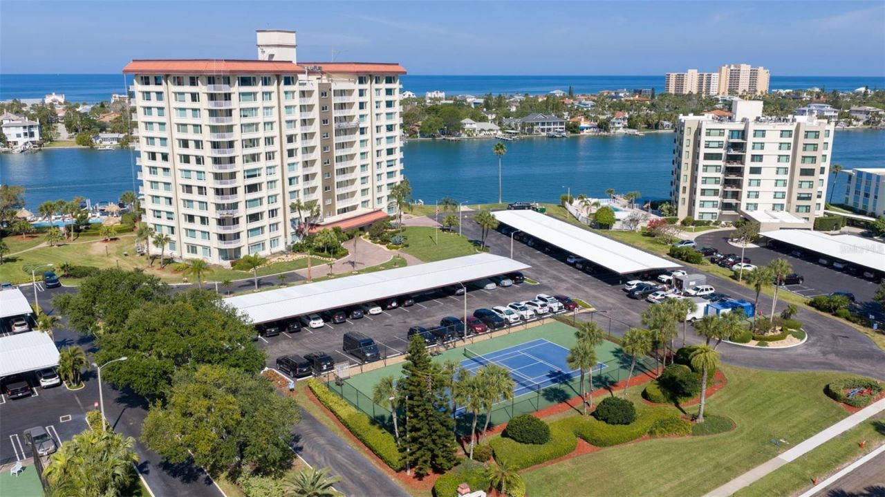 736 Island Way, Unit 504, Clearwater Beach, FL 33767 Photo
