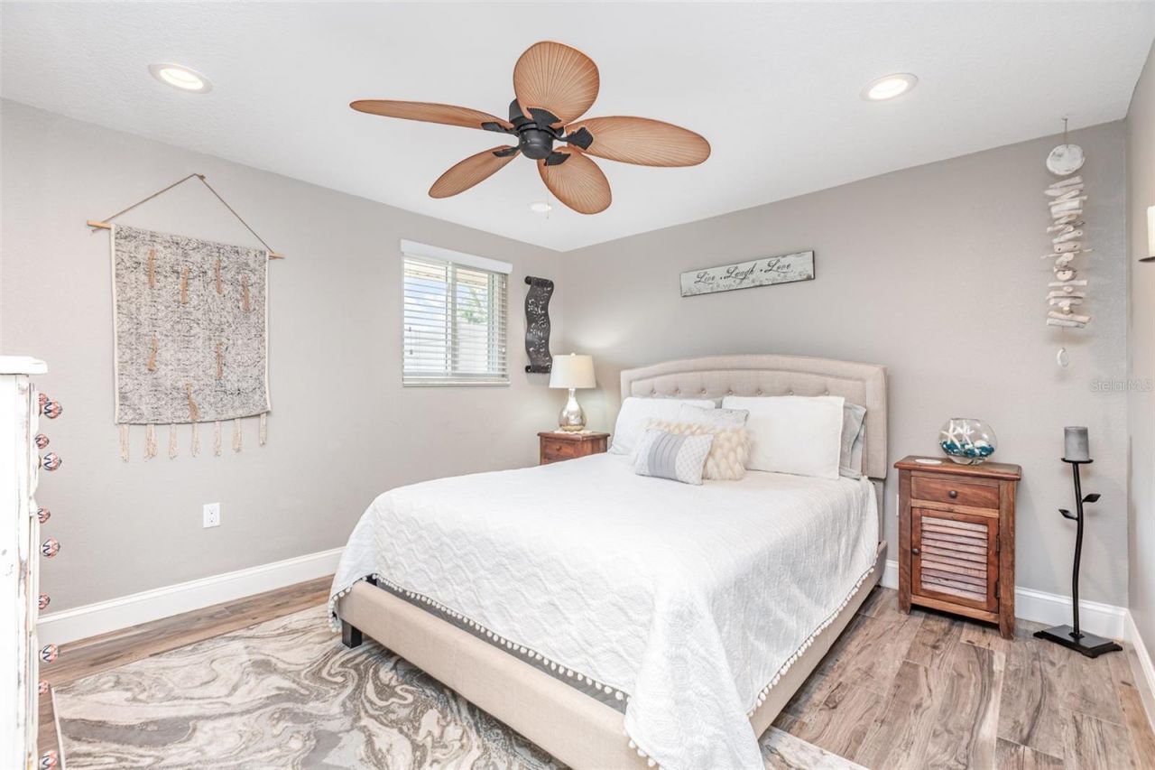 3811 101st Street W, Bradenton, FL 34210 Photo