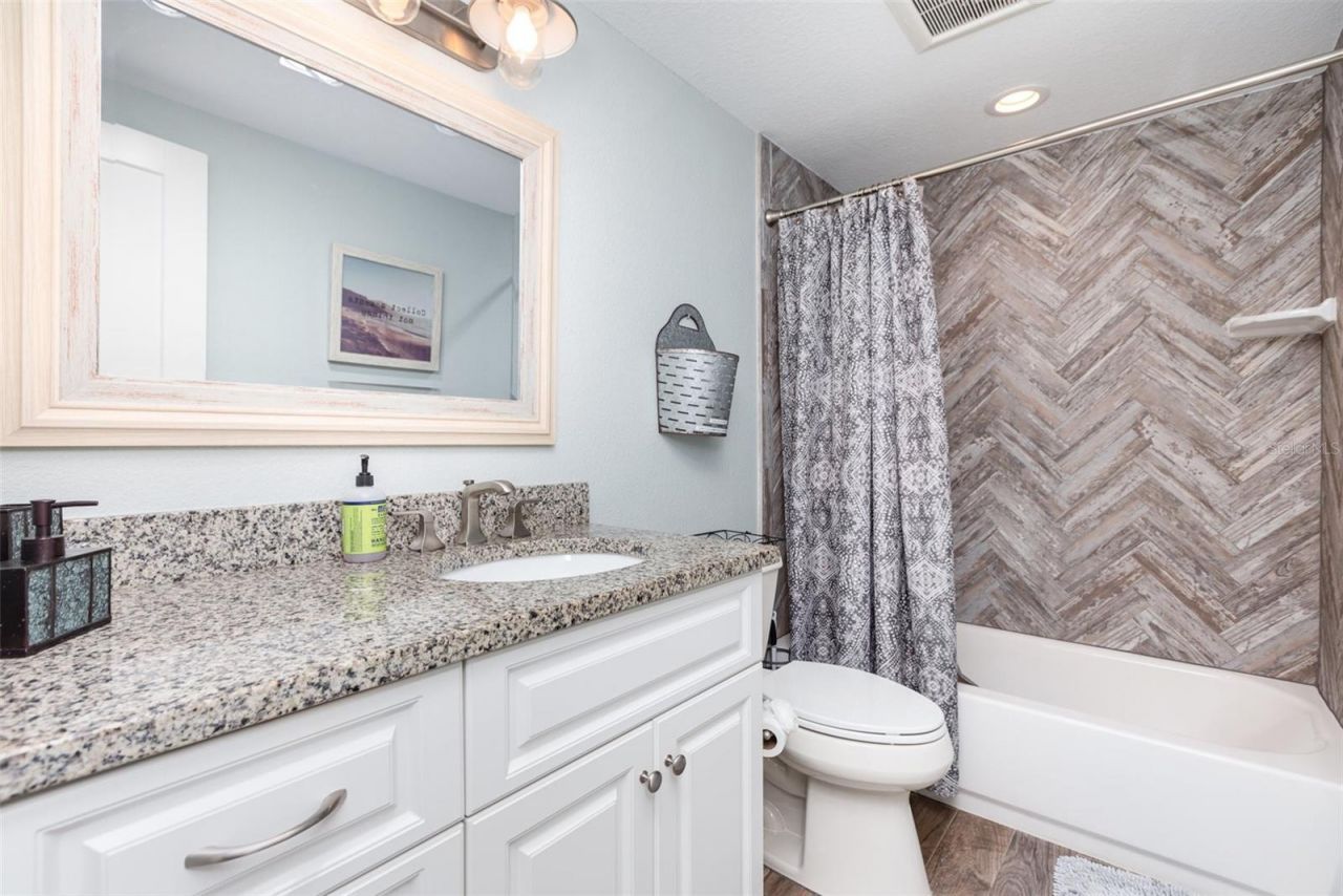 3811 101st Street W, Bradenton, FL 34210 Photo