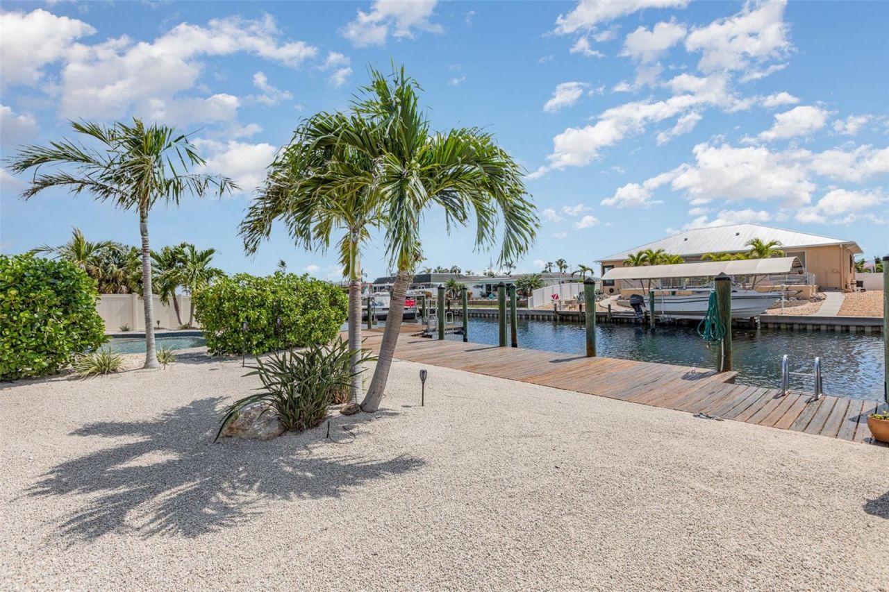 3811 101st Street W, Bradenton, FL 34210 Photo