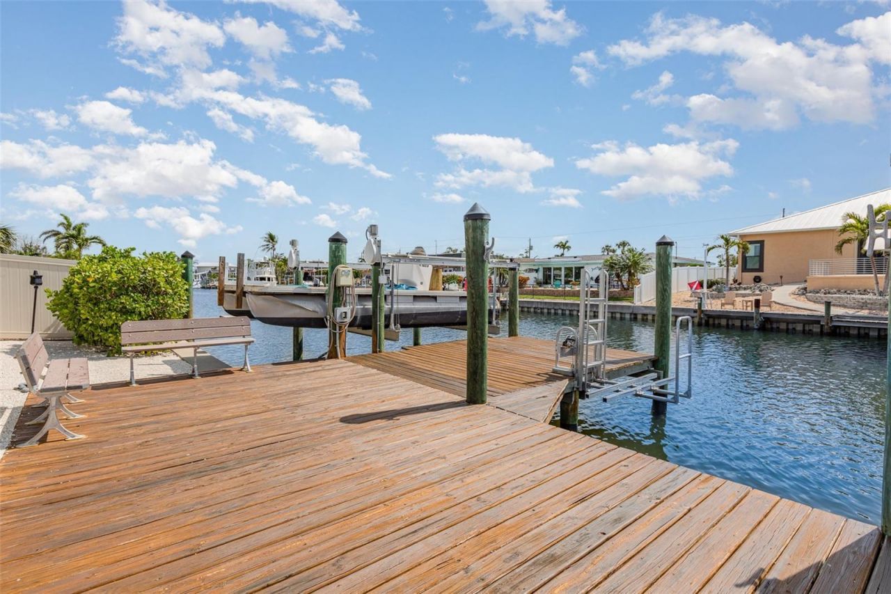 3811 101st Street W, Bradenton, FL 34210 Photo