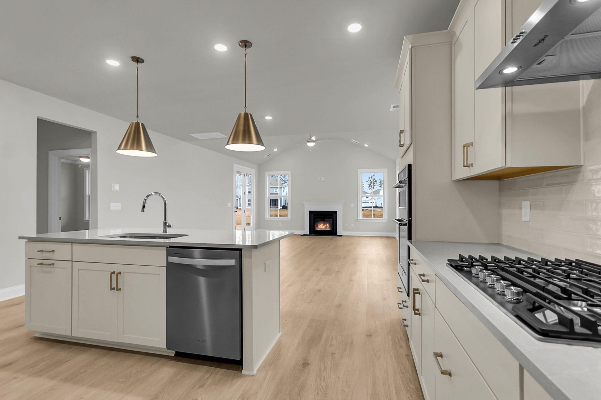 764 Maynard Lane Photo 10