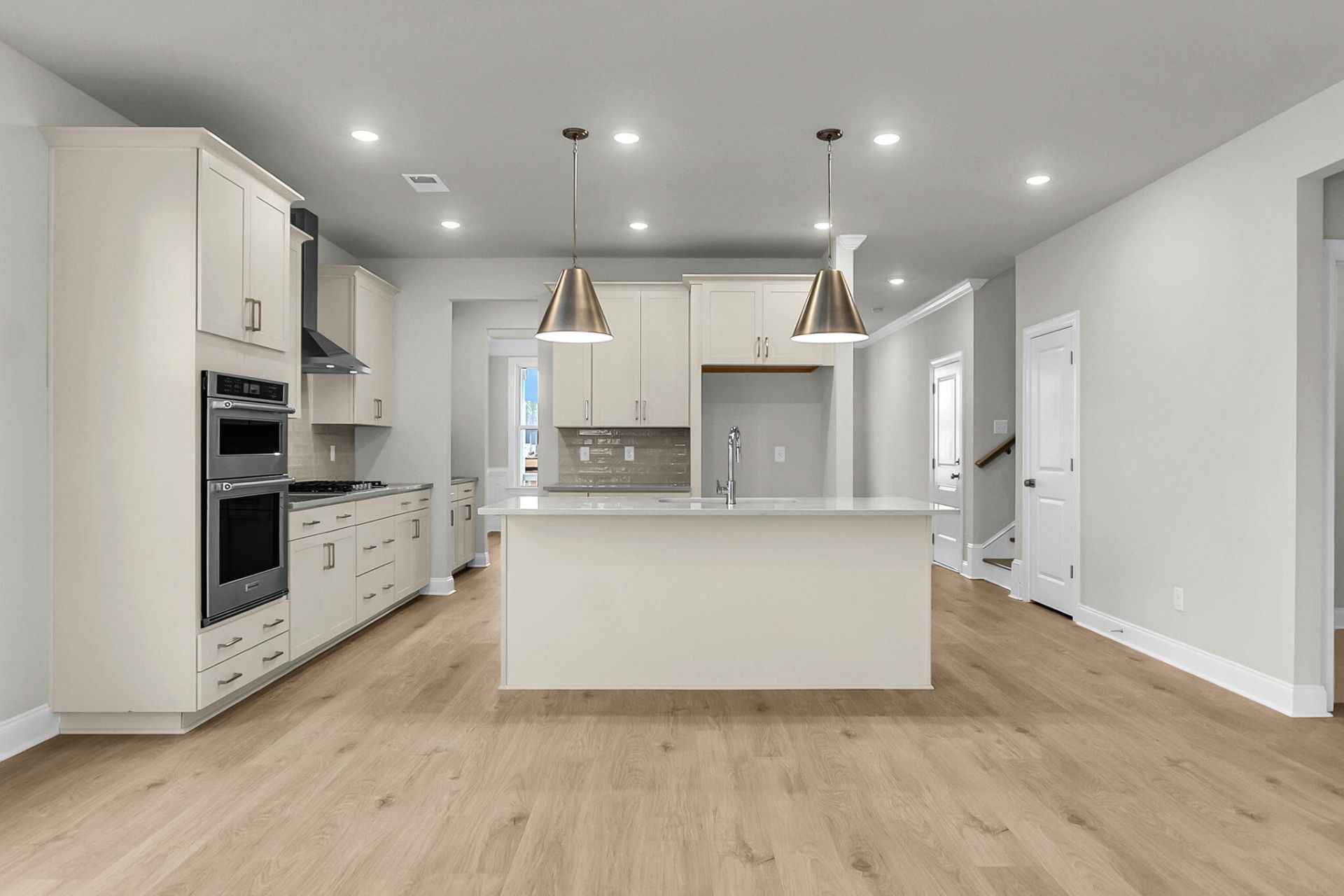 764 Maynard Lane Photo 13