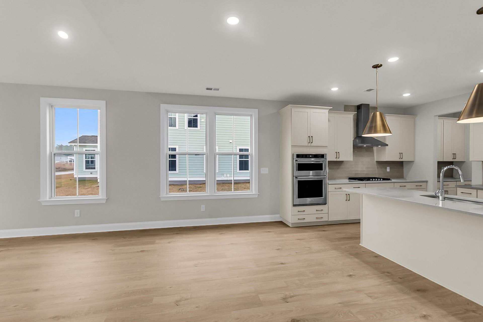 764 Maynard Lane Photo 17