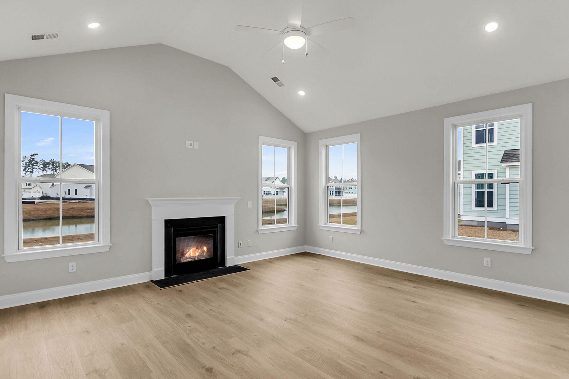 764 Maynard Lane Photo 18