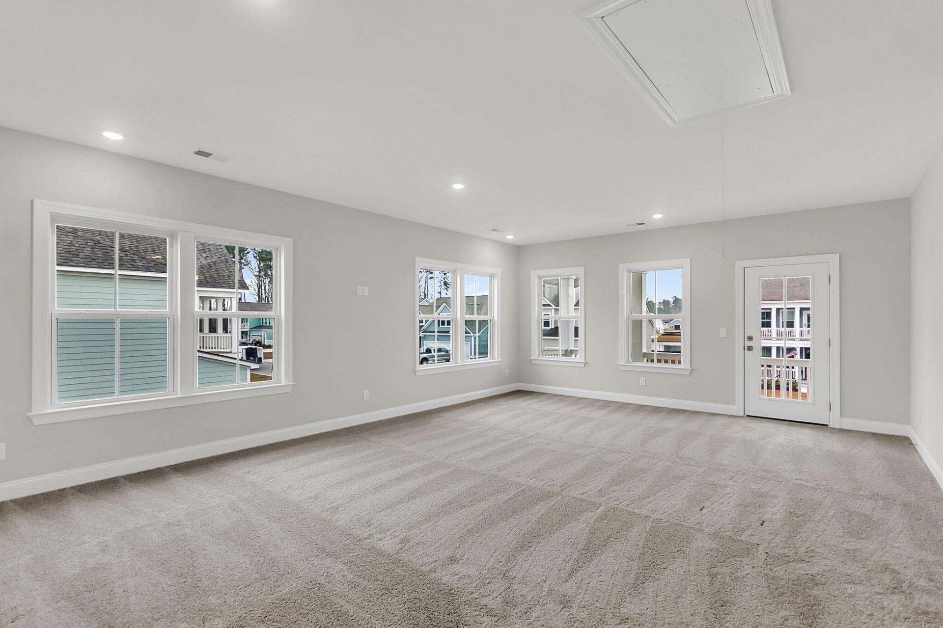 764 Maynard Lane Photo 32