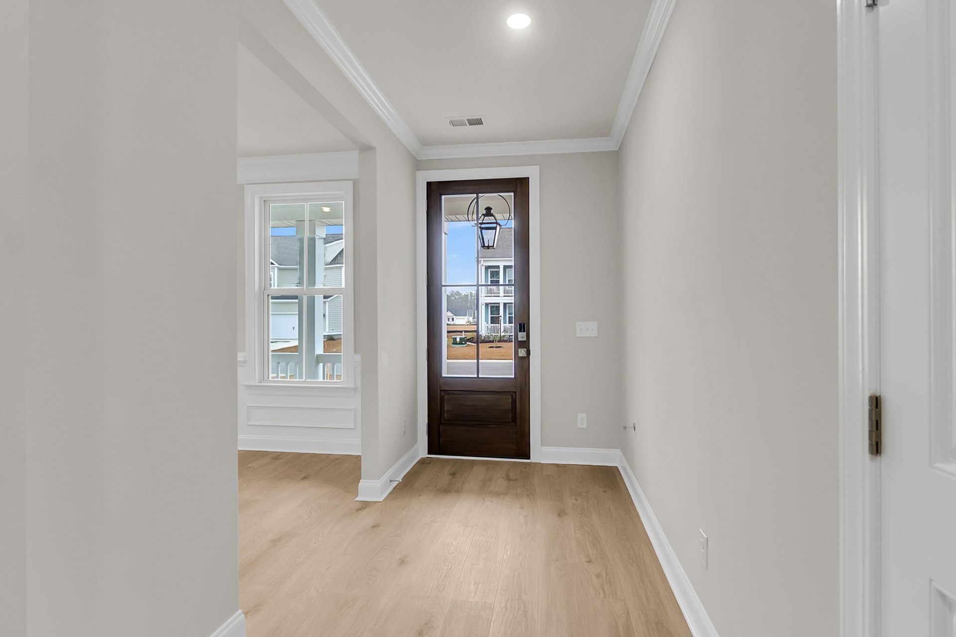 764 Maynard Lane Photo 4