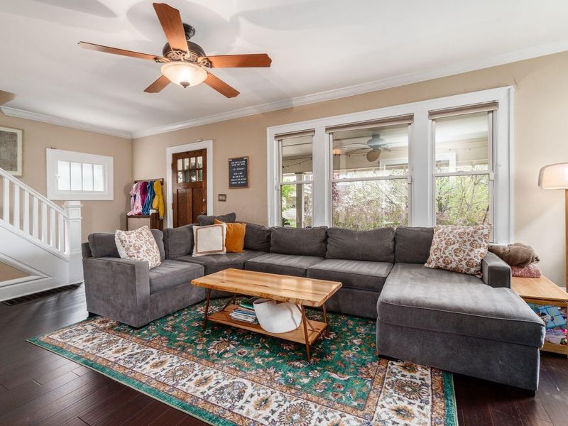 64 E Kelso Road, Columbus, OH 43202 Photo 9