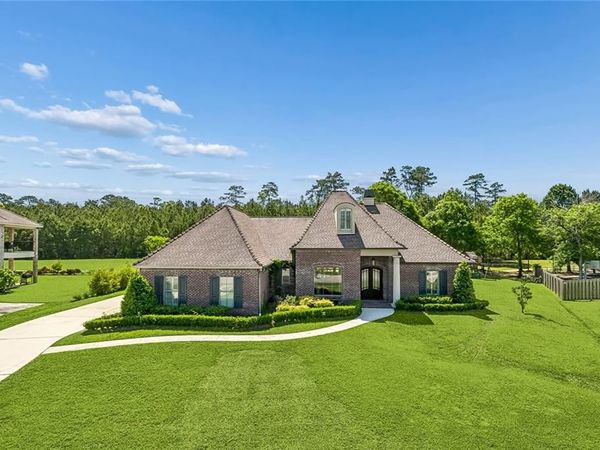 316 SEMINOLE Circle, Madisonville, LA 70447