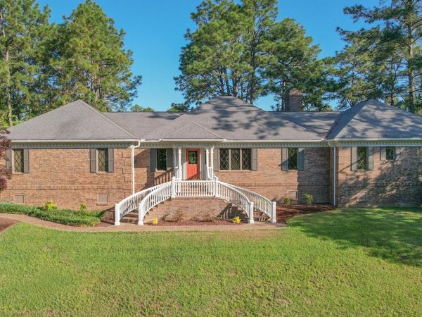 913 Holley Lake Road, Aiken, SC 29803