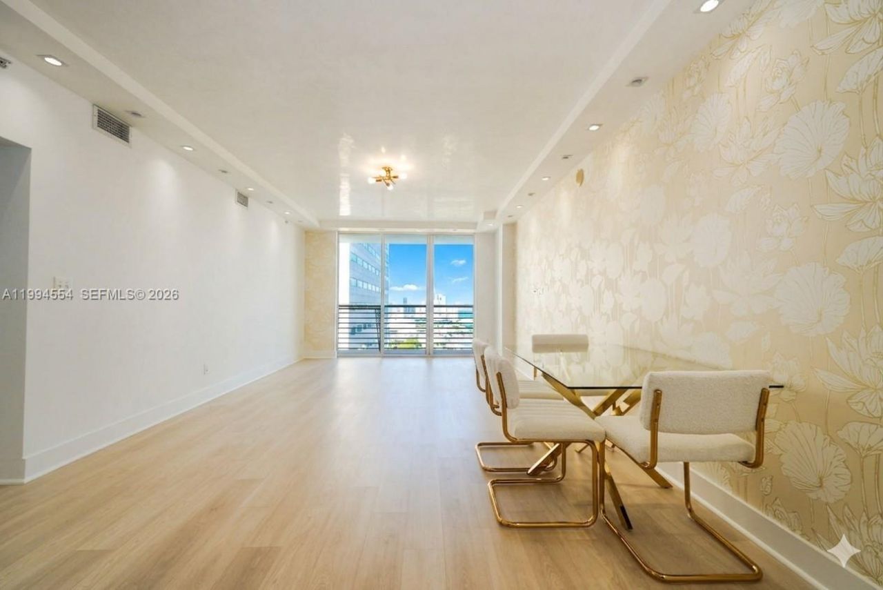 325 S Biscayne Blvd , Unit 3314, Miami, FL 33131 Photo