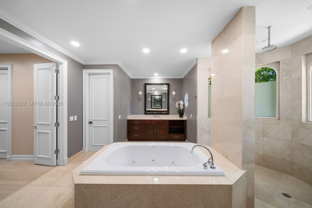 2614 Castilla Isle, Fort Lauderdale, FL 33301 Photo