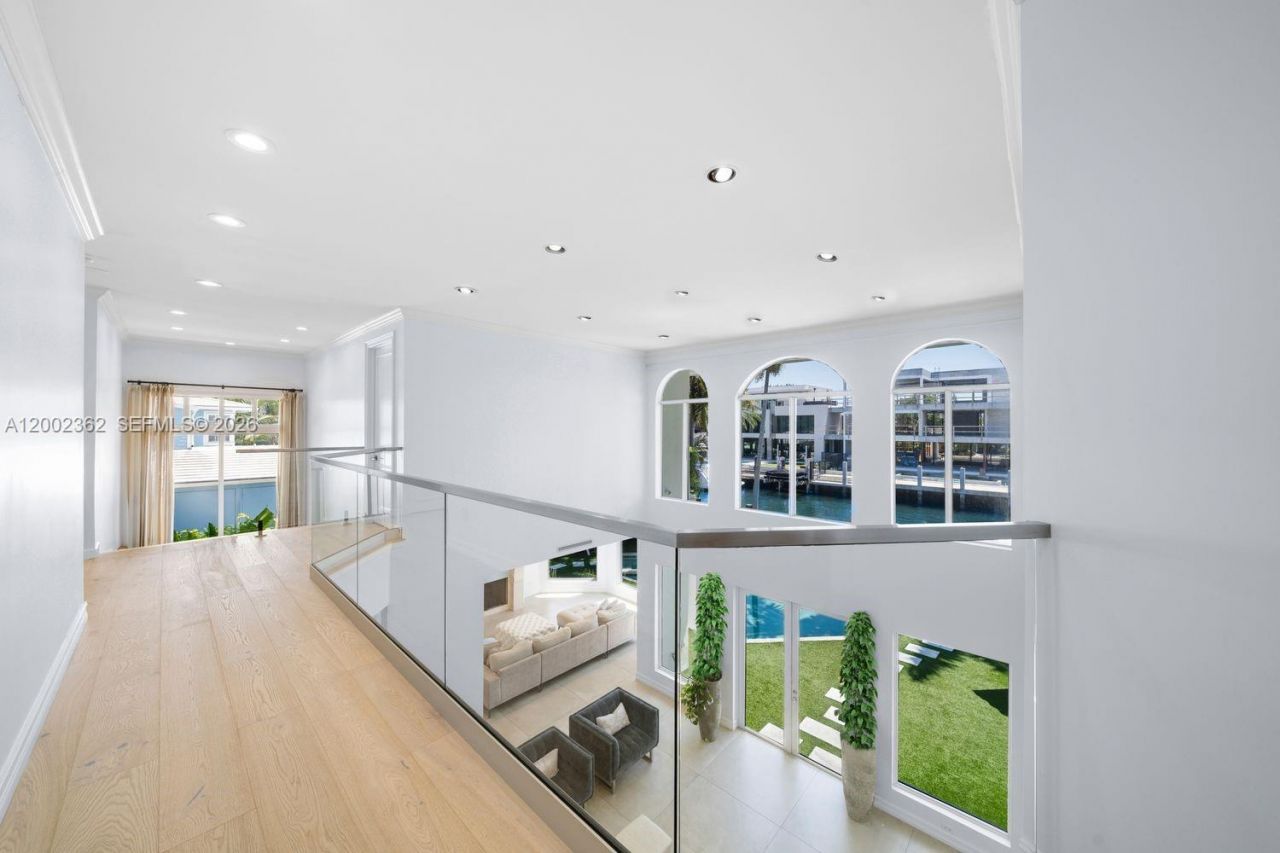 2614 Castilla Isle, Fort Lauderdale, FL 33301 Photo