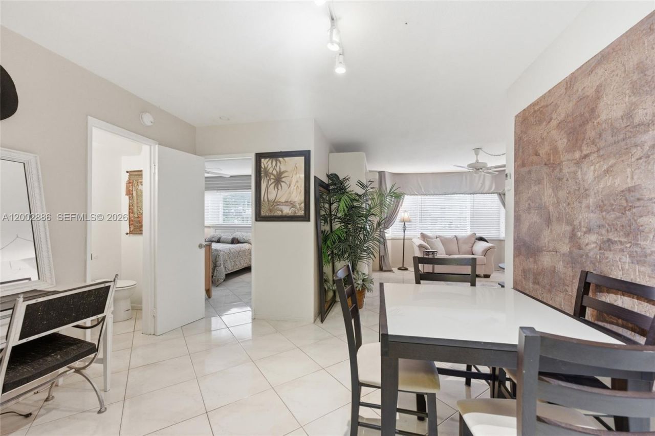 3216 SE 12th St, Unit 8, Pompano Beach, FL 33062 Photo