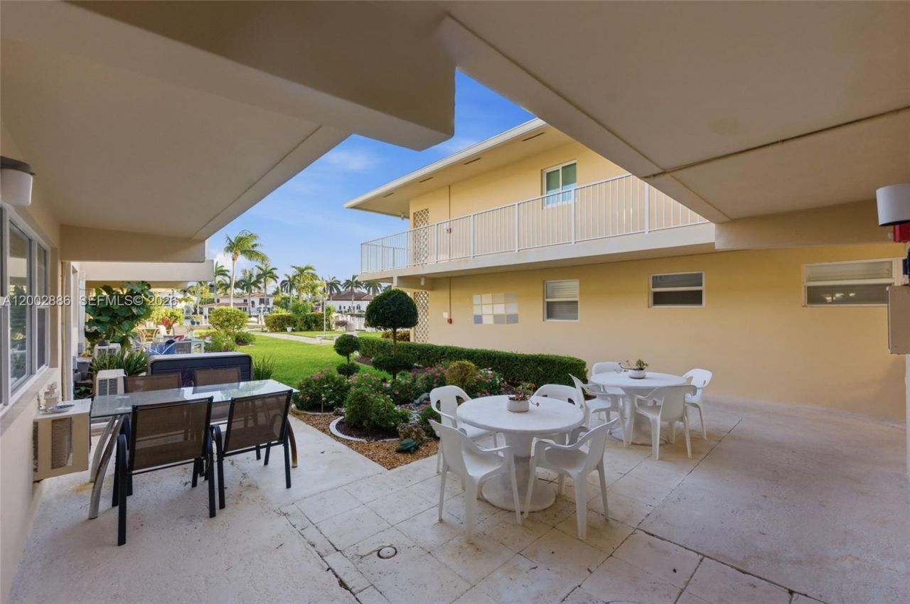 3216 SE 12th St, Unit 8, Pompano Beach, FL 33062 Photo