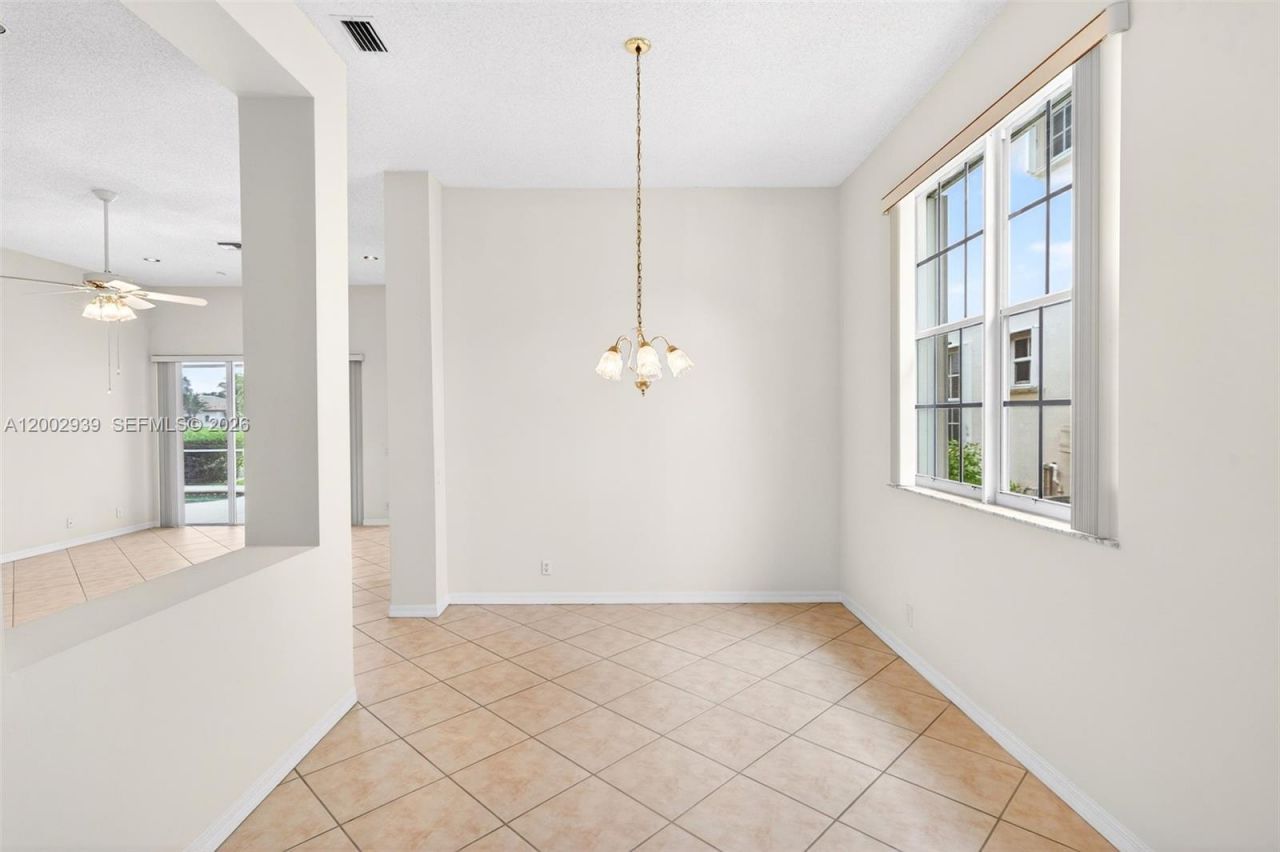 3928 Heron Ridge Ln, Weston, FL 33331 Photo
