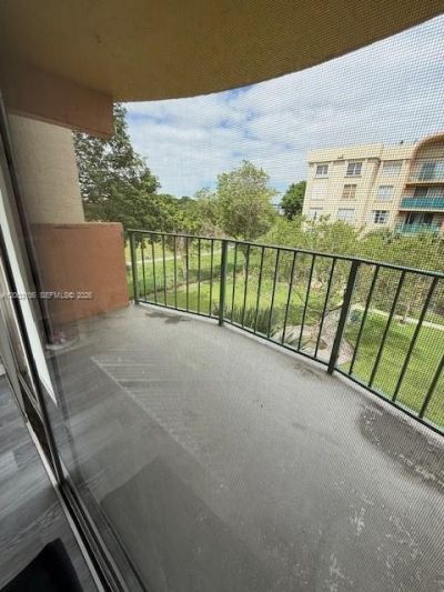 9350 Fontainebleau Blvd , Unit 413, Miami, FL 33172 Photo