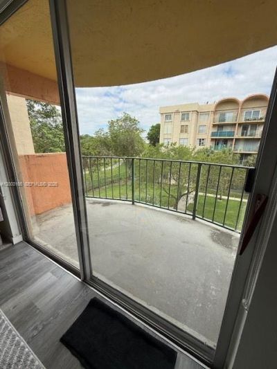 9350 Fontainebleau Blvd , Unit 413, Miami, FL 33172 Photo