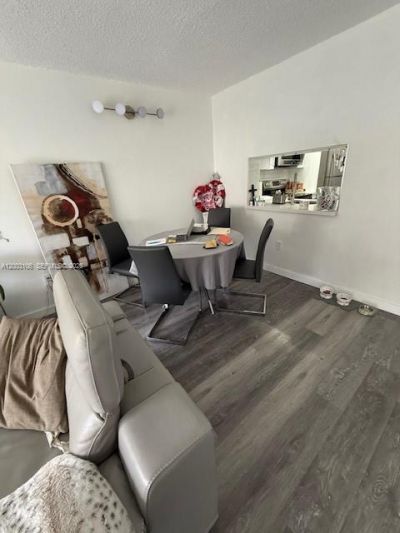 9350 Fontainebleau Blvd , Unit 413, Miami, FL 33172 Photo