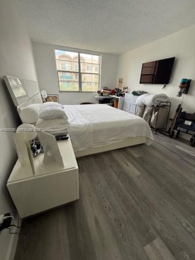 9350 Fontainebleau Blvd , Unit 413, Miami, FL 33172 Photo