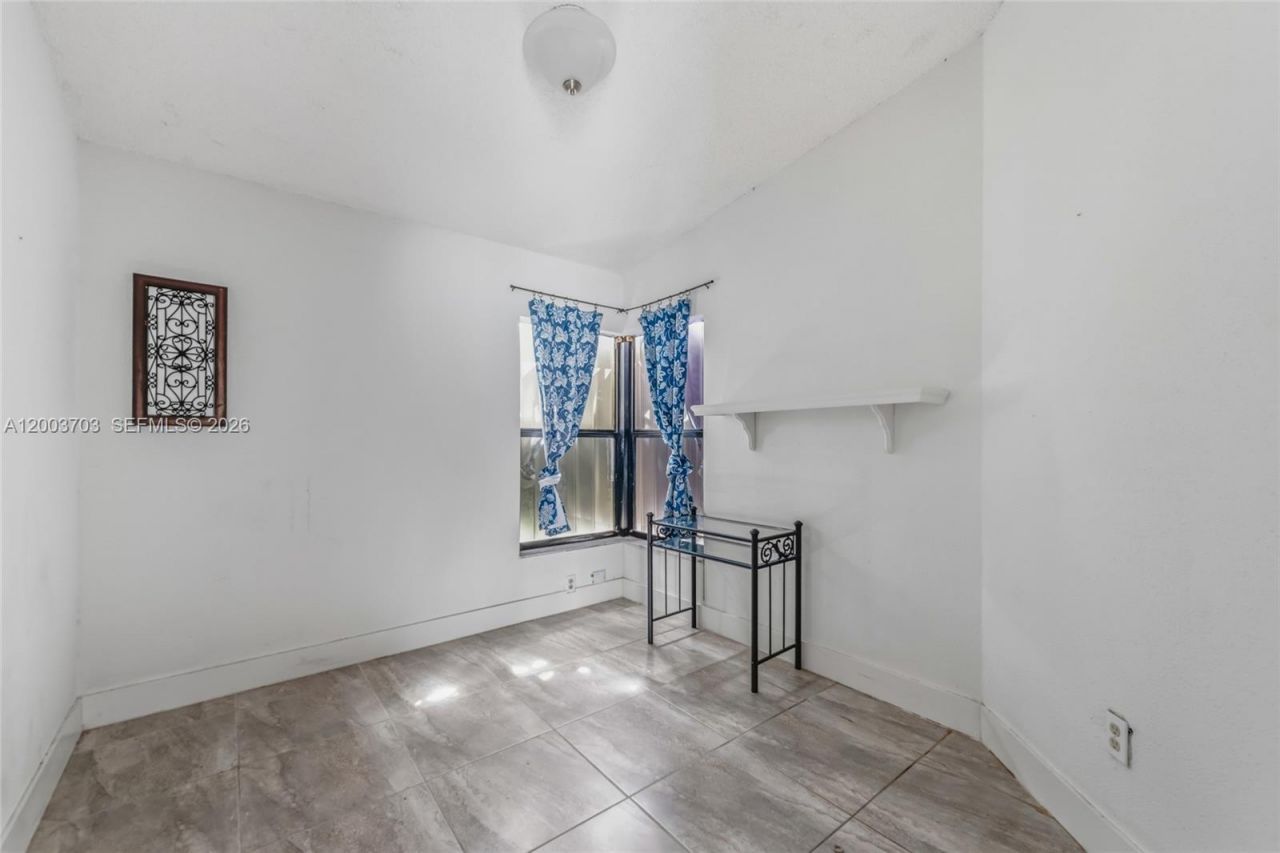 6696 SW 152nd Pl, Unit 27-96, Miami, FL 33193 Photo