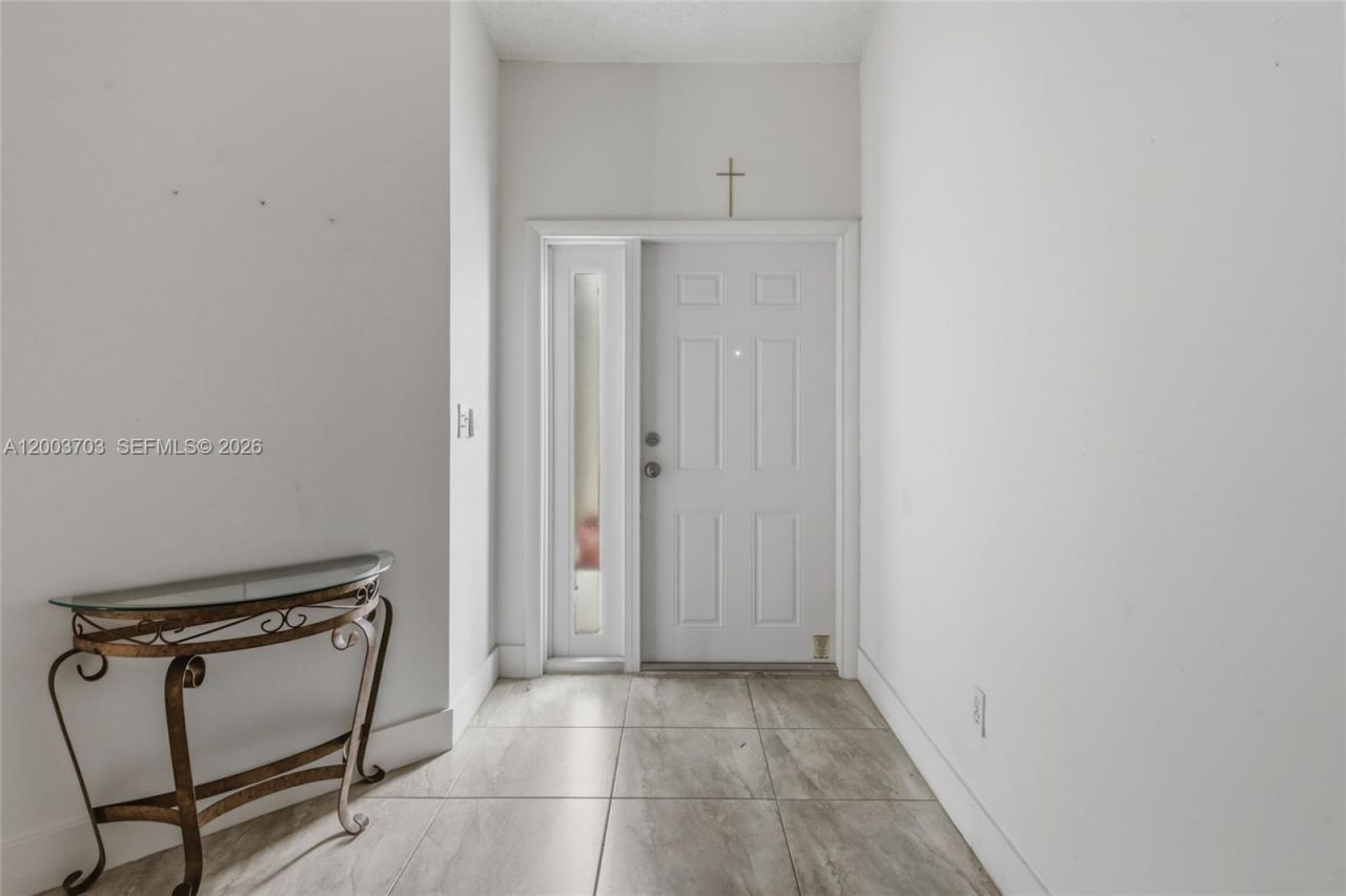 6696 SW 152nd Pl, Unit 27-96, Miami, FL 33193 Photo