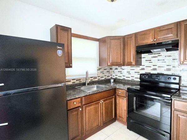 2210 SW 46th Ct , Unit 4, Dania Beach, FL 33312