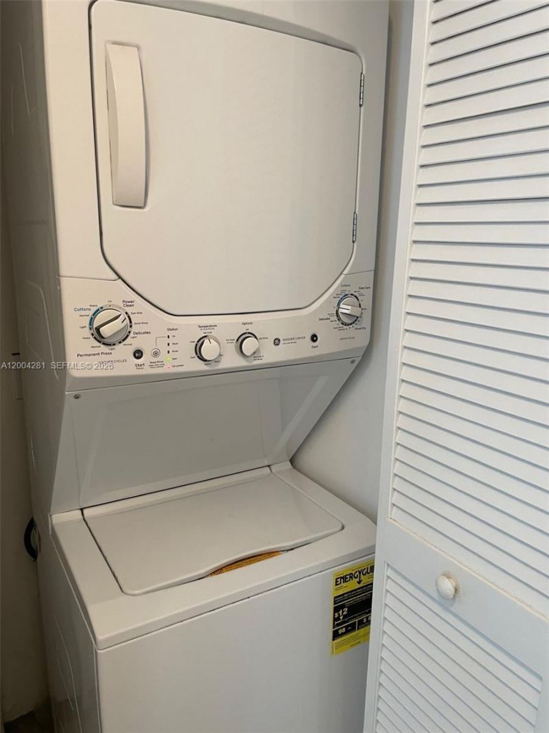 41 SE 5th St, Unit 1614, Miami, FL 33131 Photo