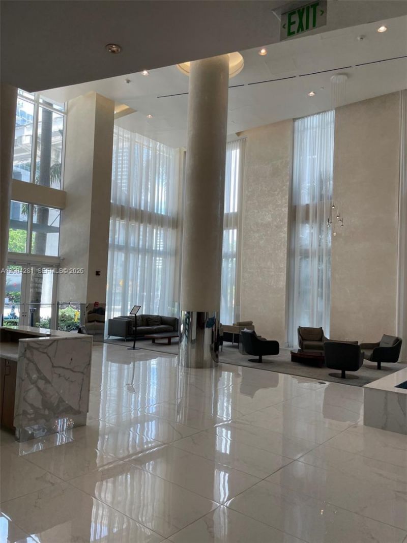 41 SE 5th St, Unit 1614, Miami, FL 33131 Photo