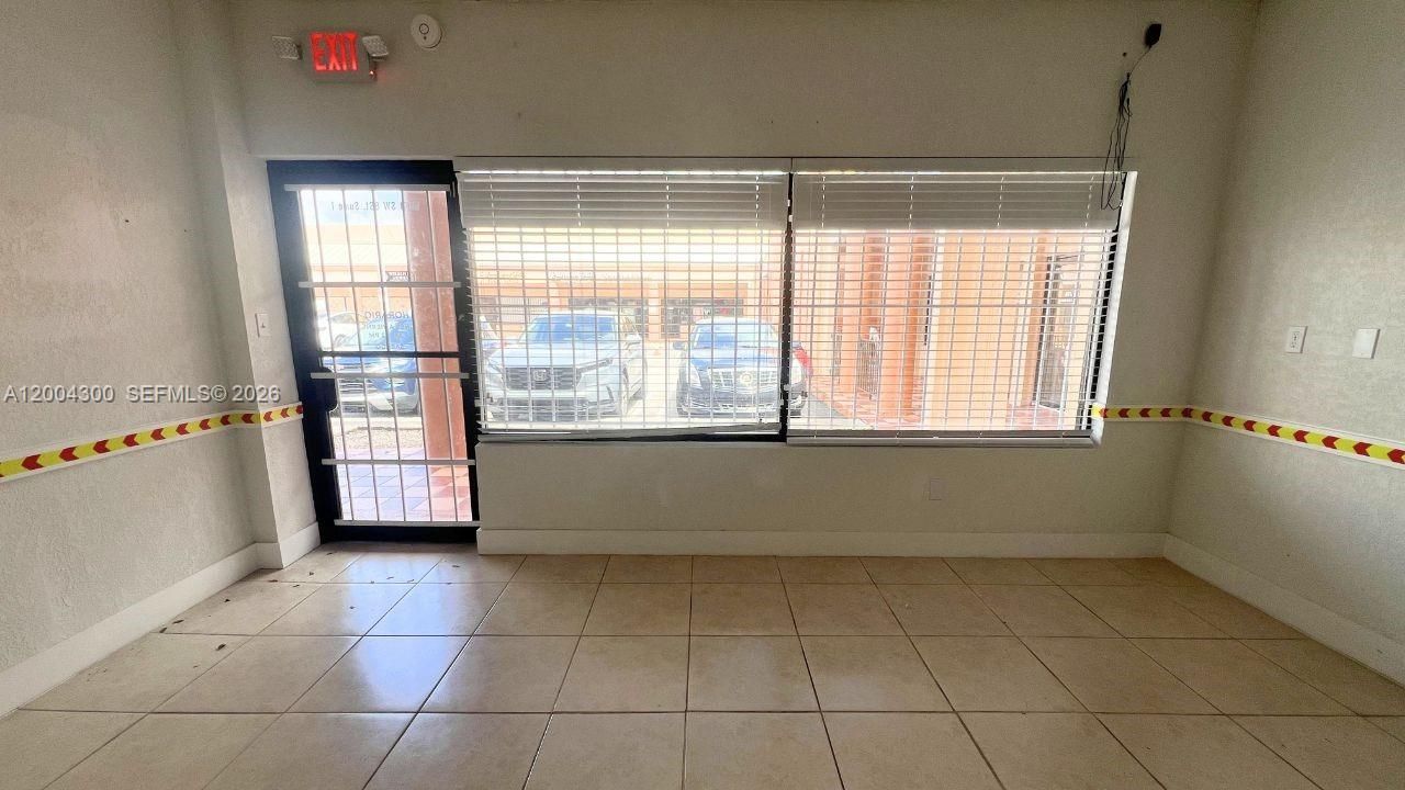 5870 SW 8th St , West Miami, FL 33144 Photo