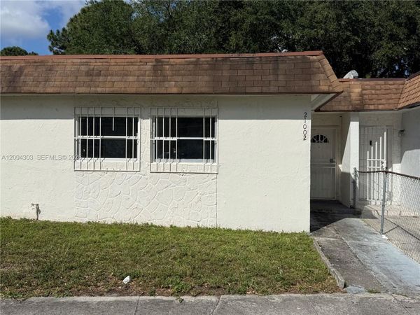 21002 NW 39th Ave, Miami Gardens, FL 33055