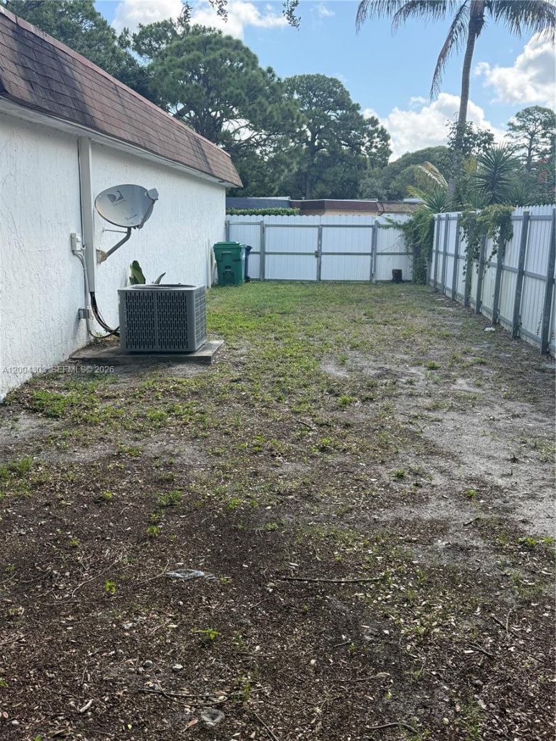 21002 NW 39th Ave, Miami Gardens, FL 33055 Photo