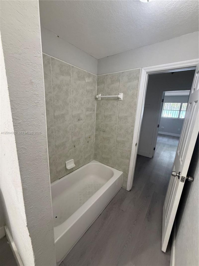 21002 NW 39th Ave, Miami Gardens, FL 33055 Photo