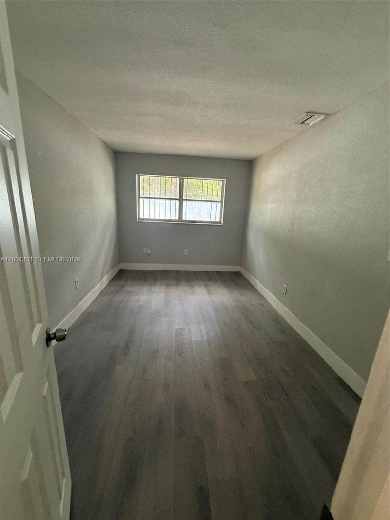 21002 NW 39th Ave, Miami Gardens, FL 33055 Photo