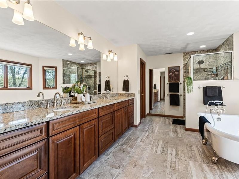 2496 Stewart Road, Xenia, OH 45385 Photo 6