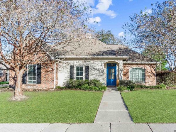 6500 Summerlin Dr, Zachary, LA 70791