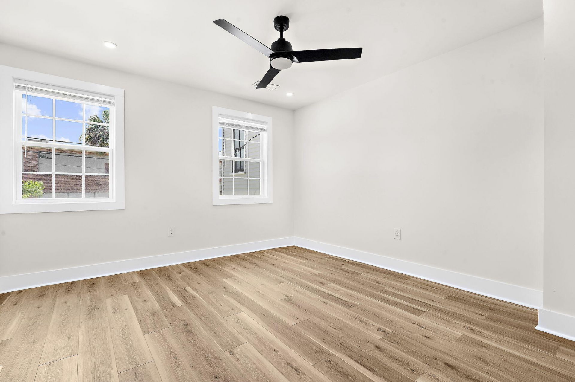 24 Blake Street Photo 12