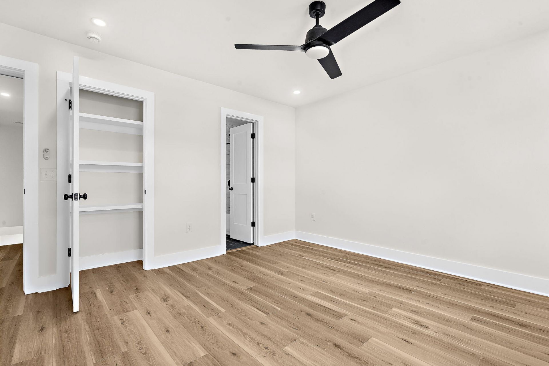 24 Blake Street Photo 17