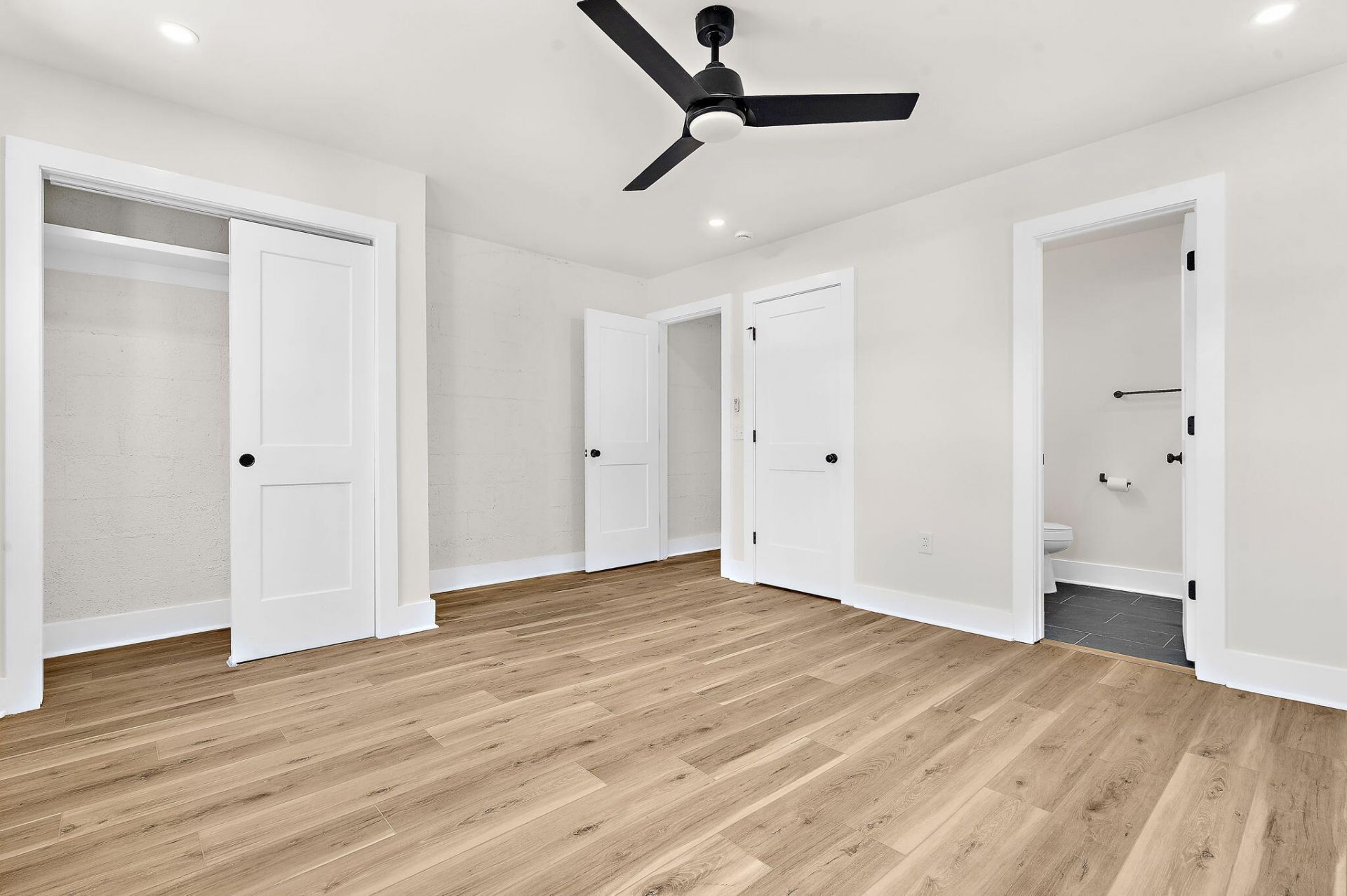 24 Blake Street Photo 24