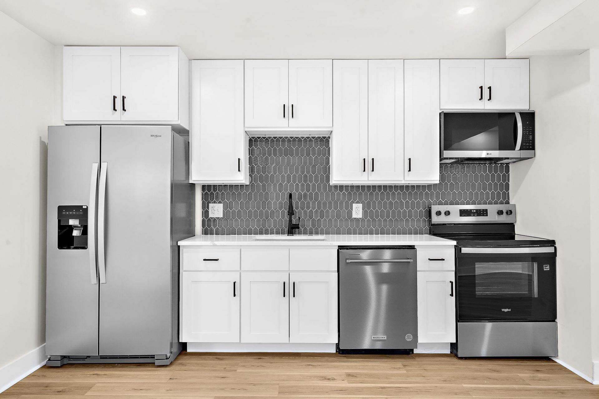 24 Blake Street Photo 9