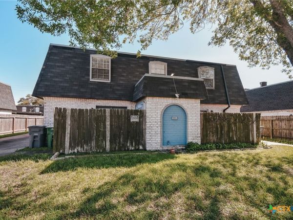 1805 Rosemary Avenue , Victoria, TX 77901