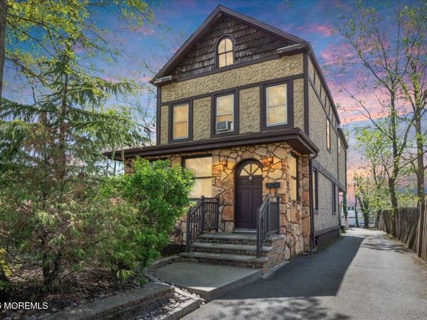 225 Freeman Street, Woodbridge, NJ 07095